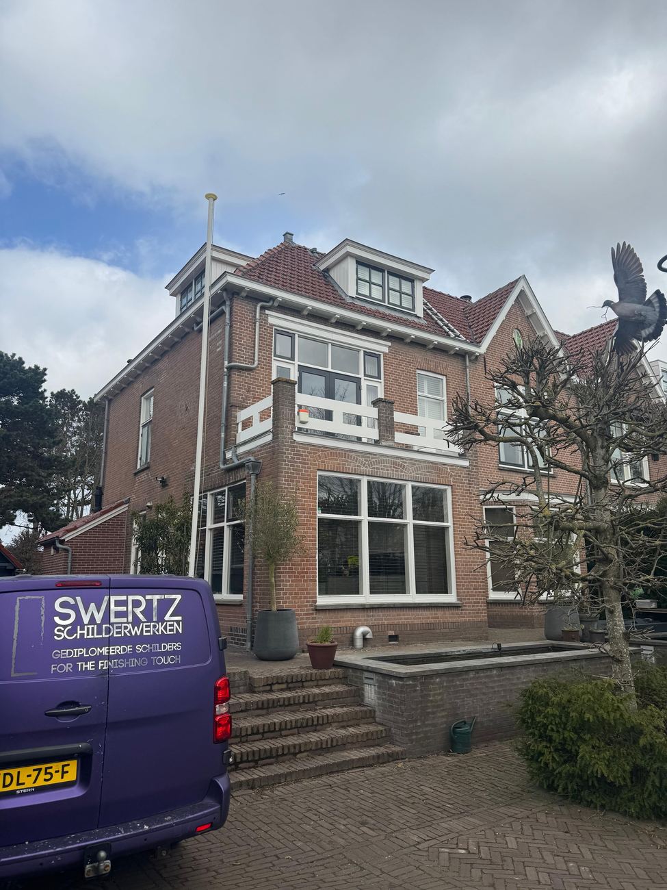 Geschilderde villa in Alkmaar door Swertz Schilderwerken, buitenschilderwerk